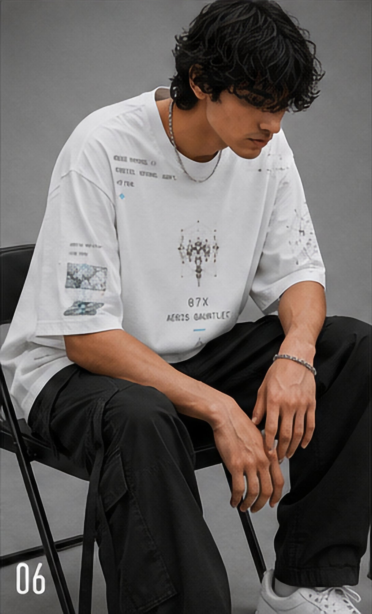Orbital Gauntlet Oversized Tee